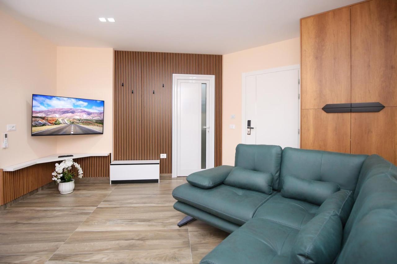 Queen Apartmets Vlorë エクステリア 写真