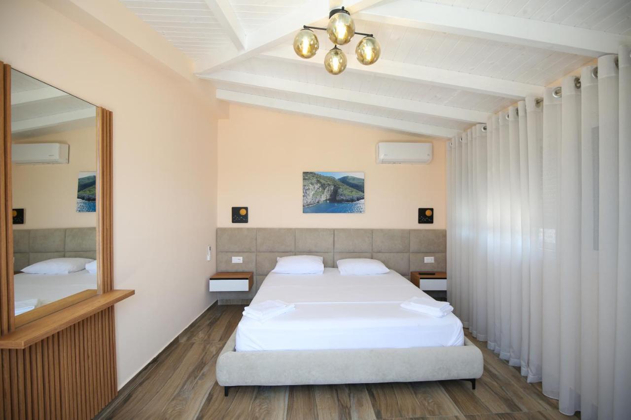 Queen Apartmets Vlorë エクステリア 写真