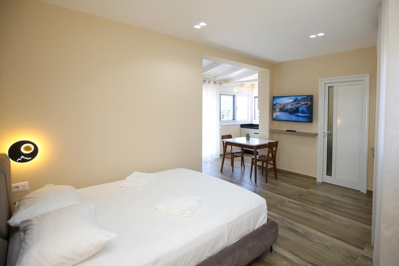 Queen Apartmets Vlorë エクステリア 写真