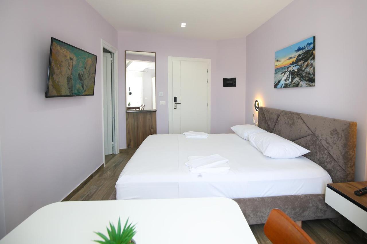 Queen Apartmets Vlorë エクステリア 写真